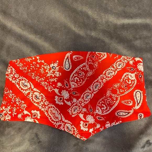 red bandana top - Picture 2 of 3